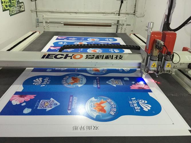 汪洋喷画工厂设备*产品展示—对产品不断创新的脚步我们永不停止 为客